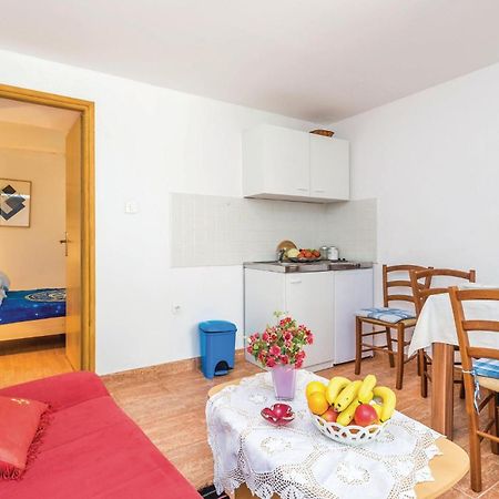 1 Bedroom Nice Apartment In Senj Senj  Luaran gambar